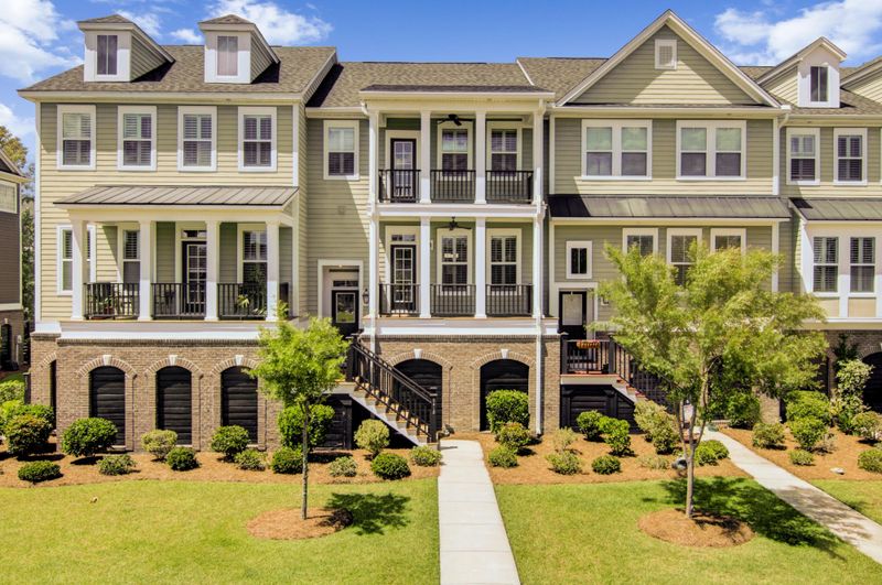 2418 Kendall Dr, Charleston, SC 29414