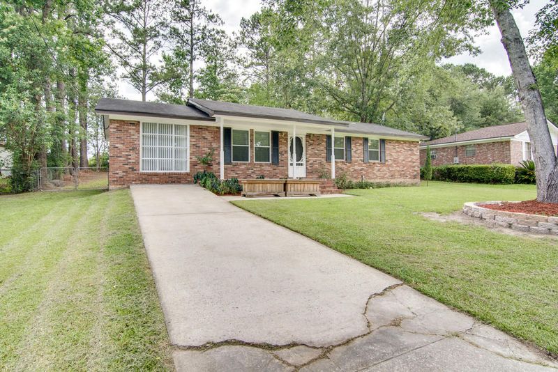 311 Forest Cir, Summerville, SC 29483