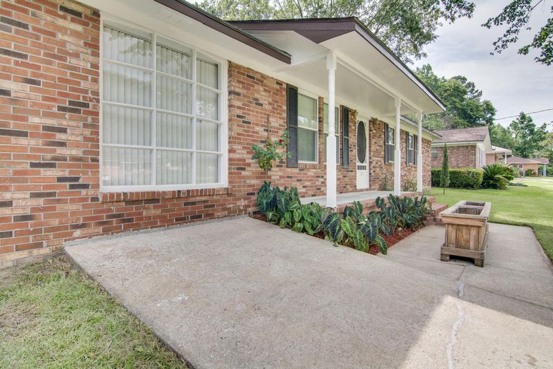 311 Forest Cir, Summerville, SC 29483