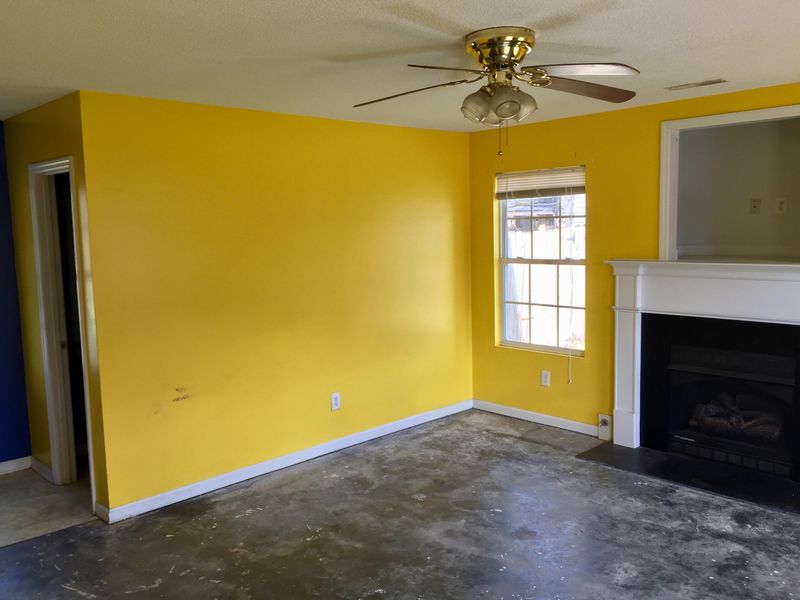 217 Lindy Creek Rd, Goose Creek, SC 29445
