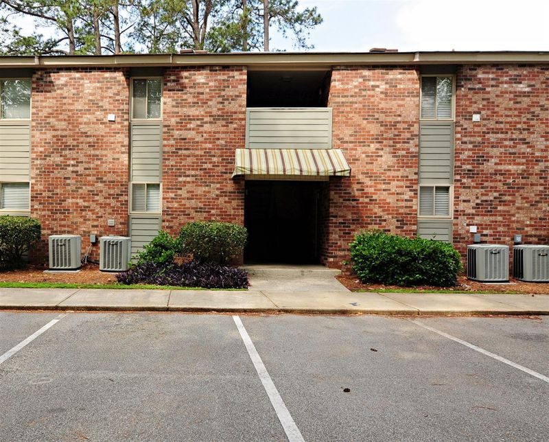 604 Andrea Ln, Hanahan, SC 29410