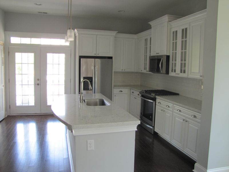 1098 Rifle Range Rd, Mount Pleasant, SC 29464