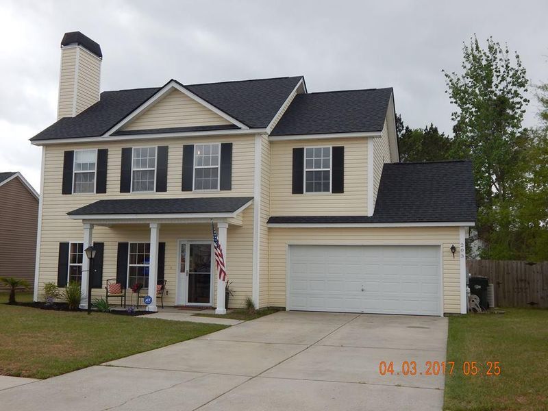 203 Pleasant Hill Dr, Goose Creek, SC 29445