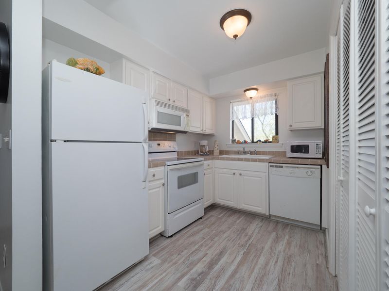 2060 Long Bend Dr, Seabrook Island, SC 29455