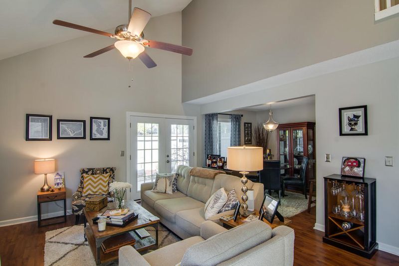33 Maplecrest Dr, Charleston, SC 29412