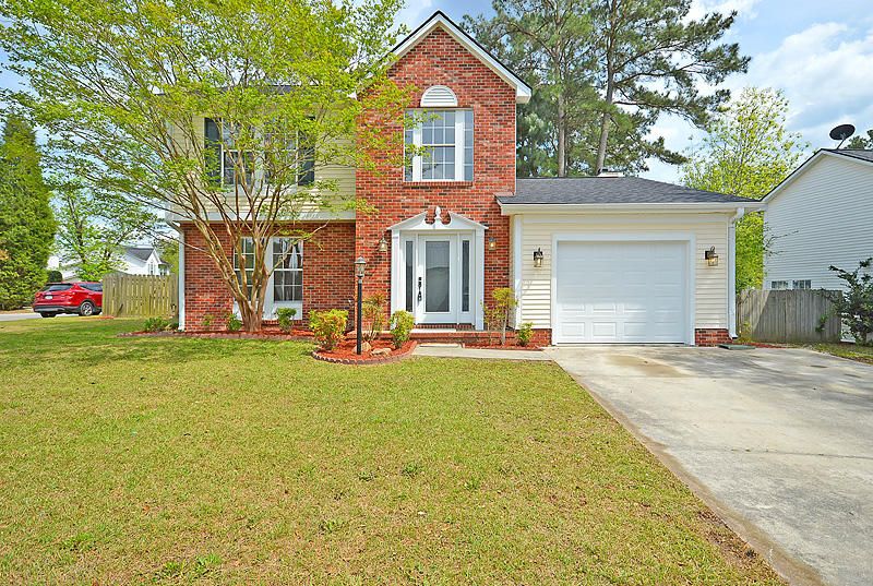 290 Okehampton Dr, Goose Creek, SC 29445