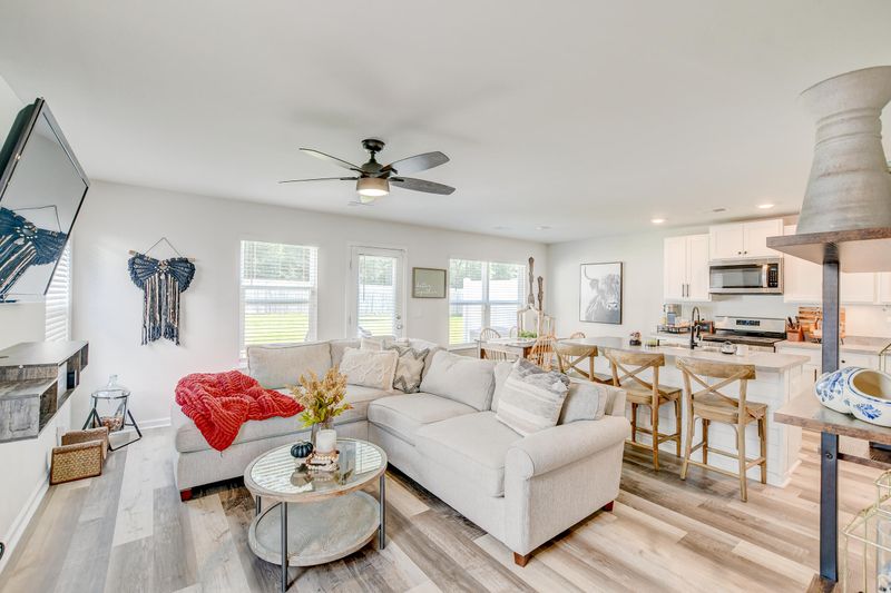 250 Spencer Cir, Summerville, SC 29485
