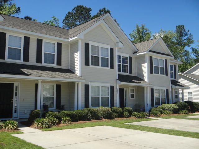 8851 Jenny Lind St, North Charleston, SC 29406