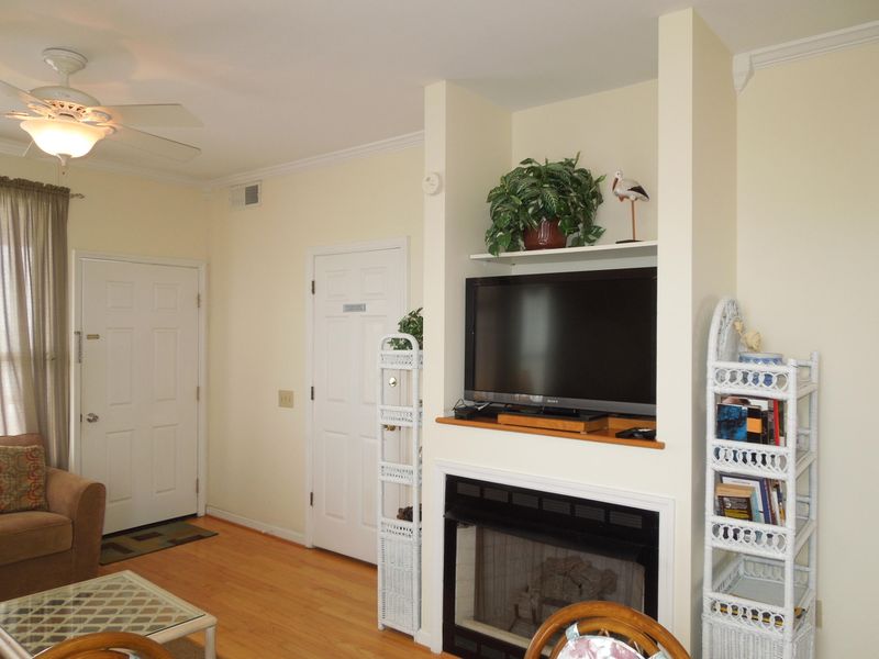 121 E Arctic Ave #3a, Folly Beach, SC 29439