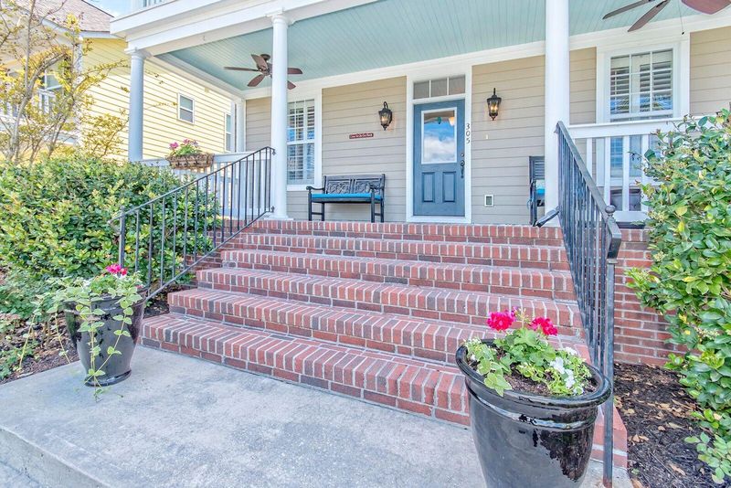 305 Forsythia Ave, Summerville, SC 29483