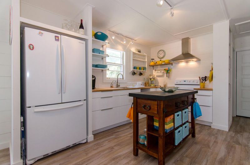 2607 Laroche St, Edisto Island, SC 29438