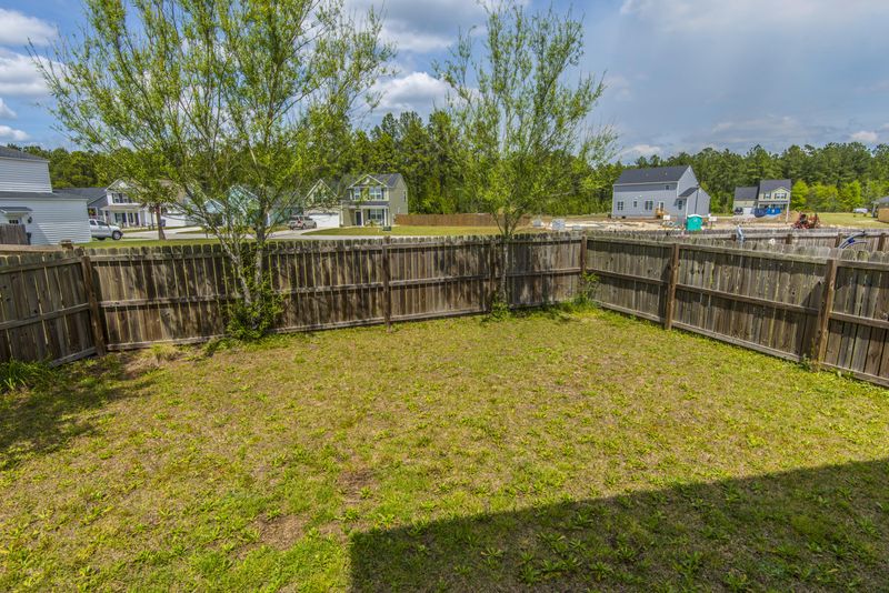 136 Brightwood Dr, Huger, SC 29450
