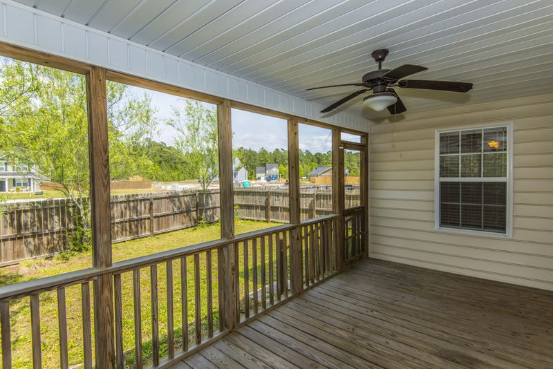 136 Brightwood Dr, Huger, SC 29450