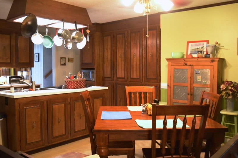 1235 Northfield Pl, Hanahan, SC 29410