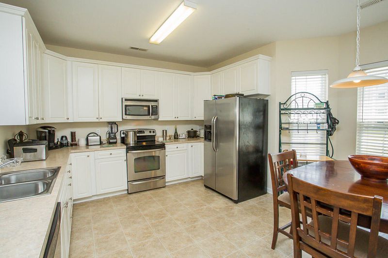 2914 John Cabot Dr, North Charleston, SC 29420