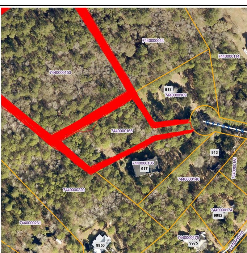 001 Gypsy Ln, Mcclellanville, SC 29458