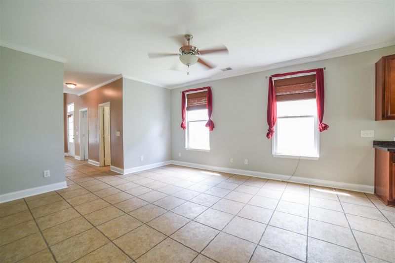 128 Diploma Dr, Ladson, SC 29456