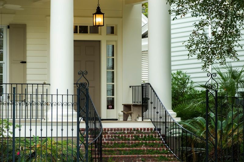 42 Eastlake Rd, Mount Pleasant, SC 29464