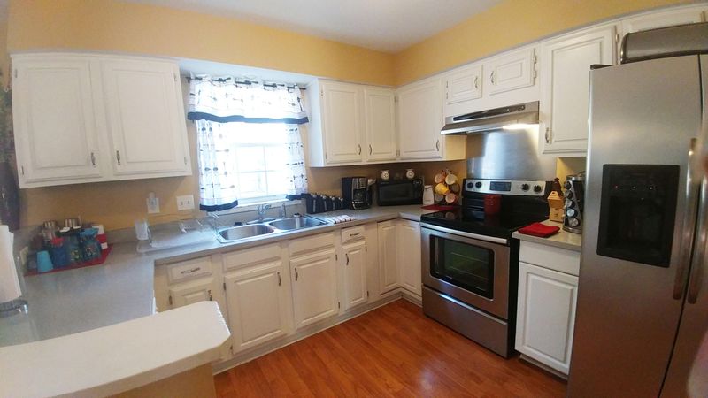 8347 Coventry Ct, North Charleston, SC 29420