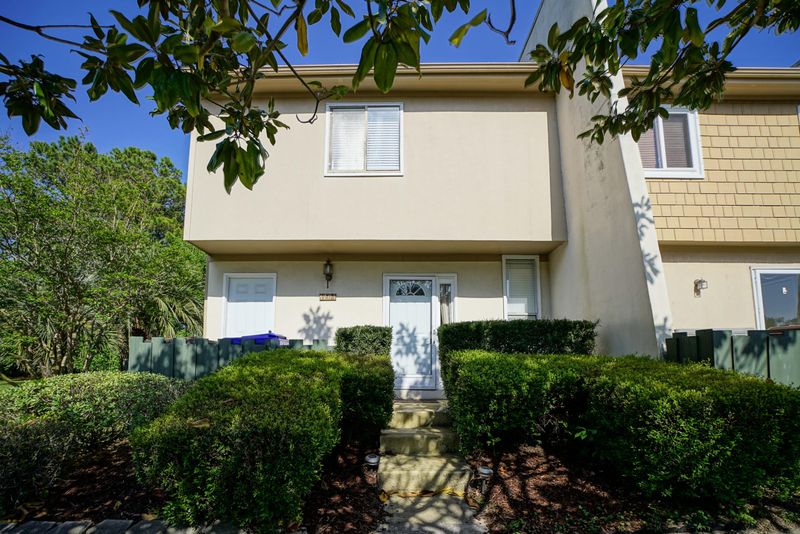 1701 Ventura Pl, Mount Pleasant, SC 29464