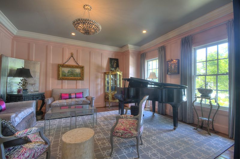 1553 Fairway Dr, Charleston, SC 29412