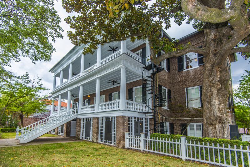 214 Calhoun St #2, Charleston, SC 29401
