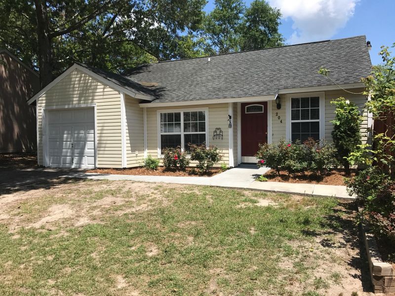 204 Tabby Creek Cir, Summerville, SC 29483