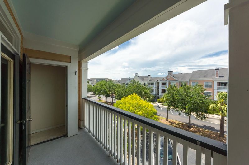 130 River Landing Dr #2306, Charleston, SC 29492
