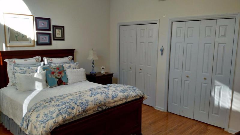 9186 Spring Branch Ct, North Charleston, SC 29406