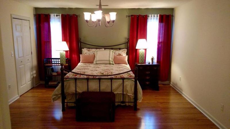 9186 Spring Branch Ct, North Charleston, SC 29406