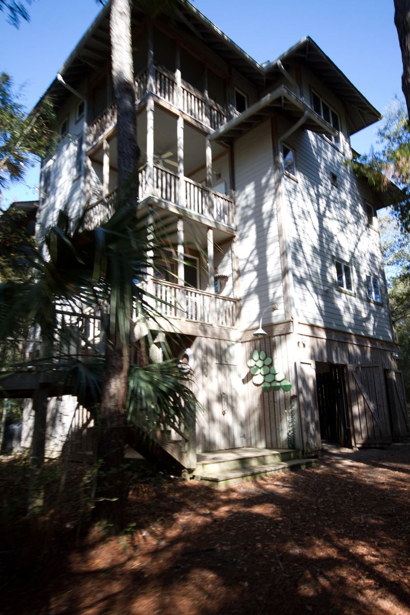 374 Pelican Flight Dr, Dewees Island, SC 29451