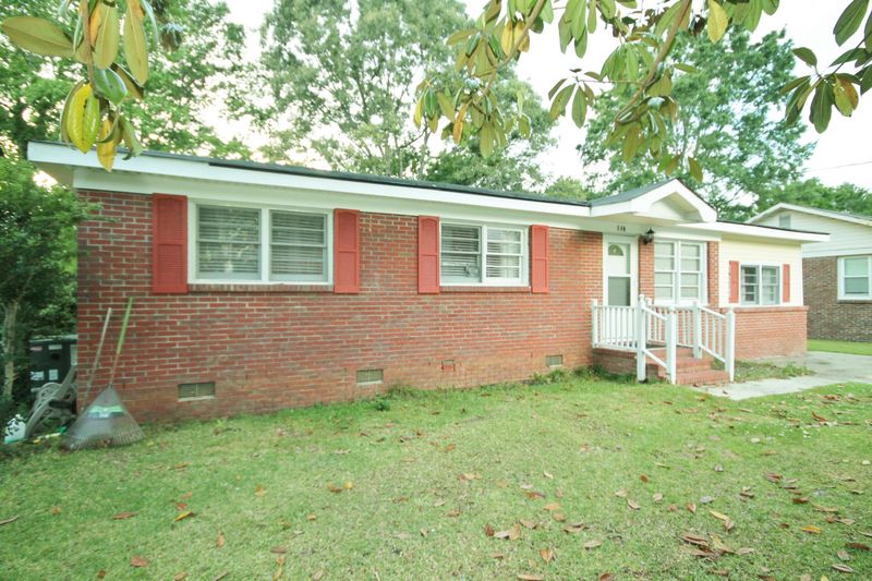 407 Mary Scott Dr, Goose Creek, SC 29445