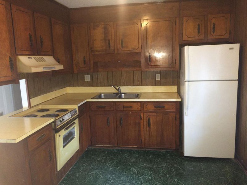 1934 Kerry St, North Charleston, SC 29406