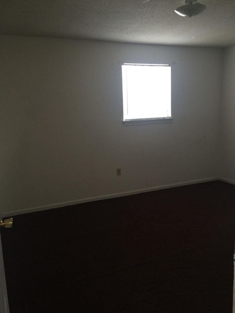 1934 Kerry St, North Charleston, SC 29406