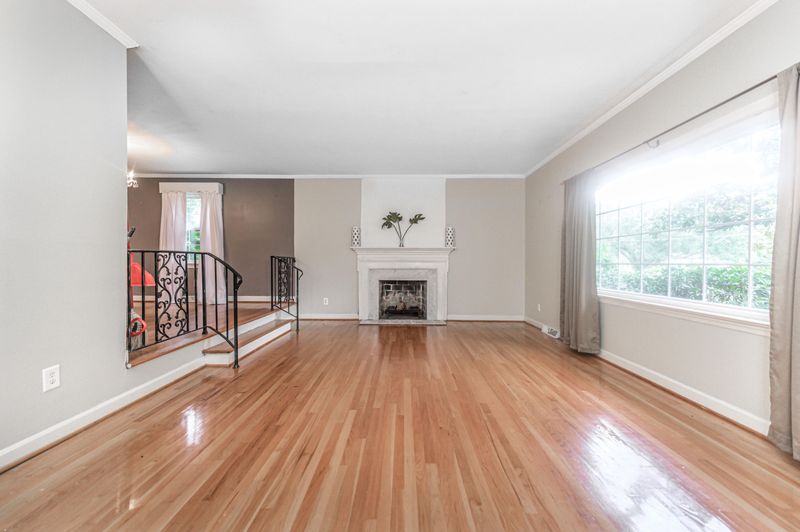 735 Waites Dr, Charleston, SC 29412