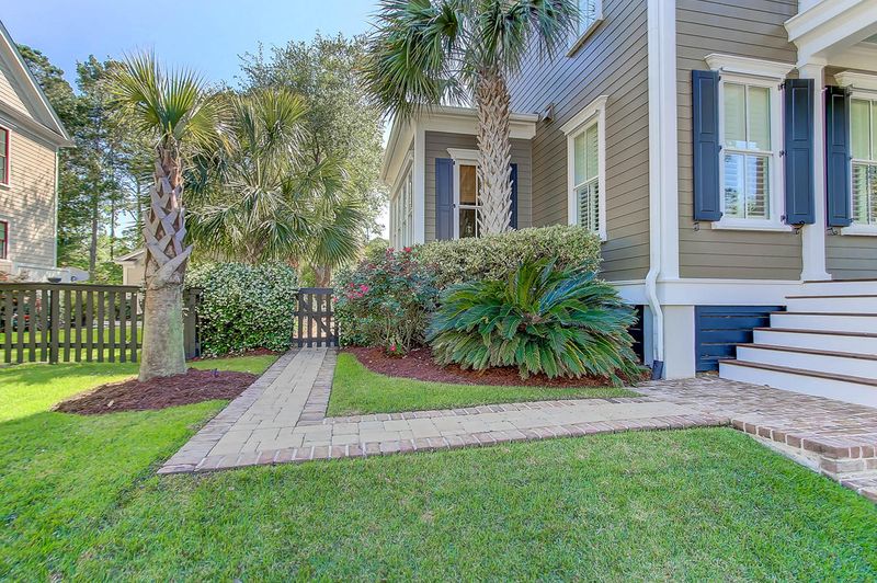564 Galera Ln, Mount Pleasant, SC 29464