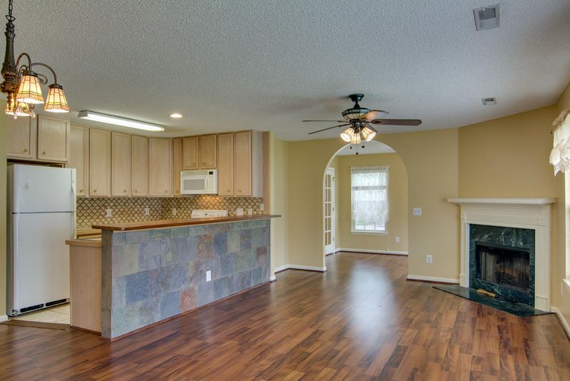 141 Moon Dance Ln, Summerville, SC 29483