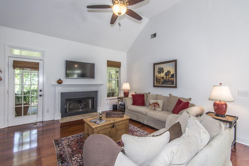 1180 Holly Bend Dr, Mount Pleasant, SC 29466