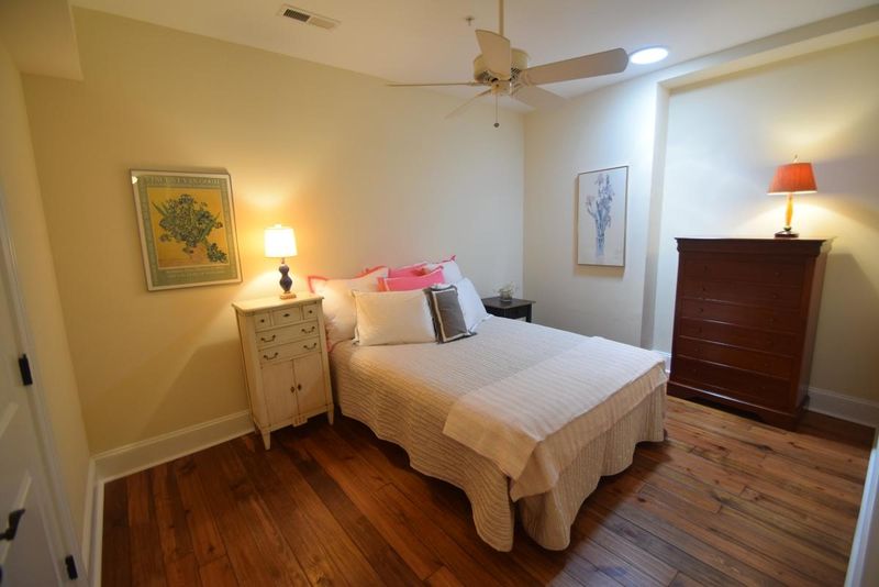 160 East Bay St #302, Charleston, SC 29401
