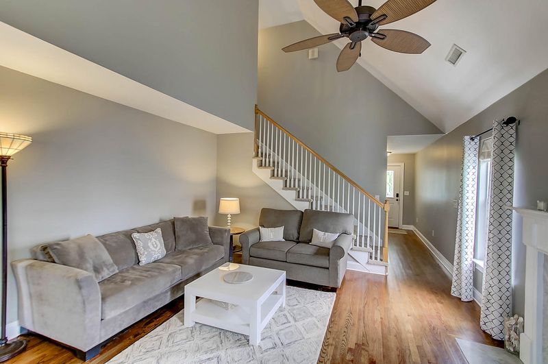 1522 Ocean Neighbors Blvd, Charleston, SC 29412