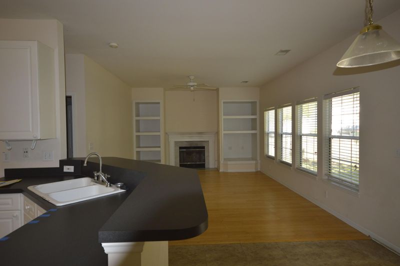 339 Twelve Oaks Dr, Charleston, SC 29414