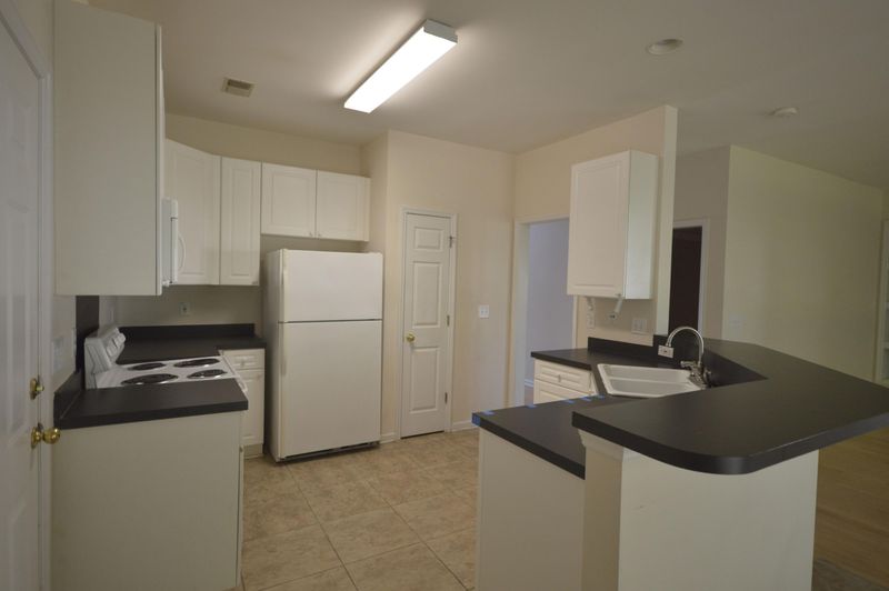339 Twelve Oaks Dr, Charleston, SC 29414
