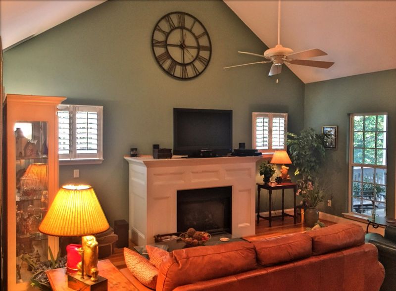 576 Fort Johnson Rd, Charleston, SC 29412