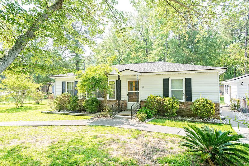 139 Stratton Dr, Charleston, SC 29420