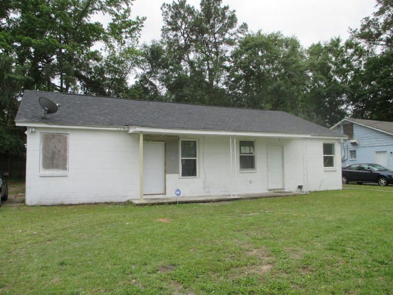 2169 Flora St #A&B, North Charleston, SC 29406