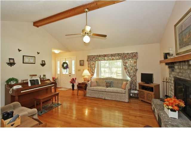 3050 Grape Ln, Mount Pleasant, SC 29466