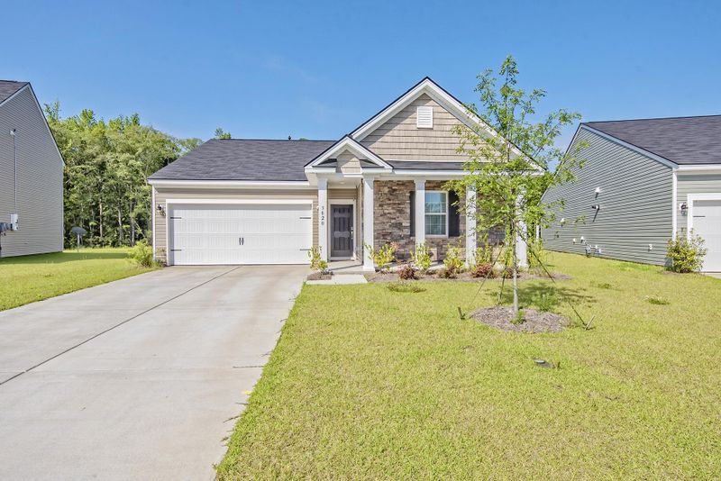3820 Sourwood Ct, Ladson, SC 29456