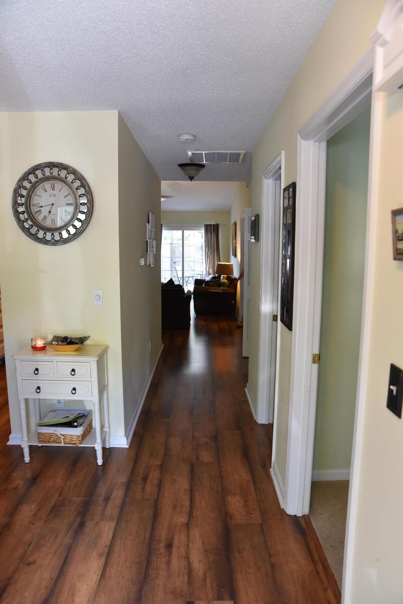 1525 Blaze Ln, Charleston, SC 29412
