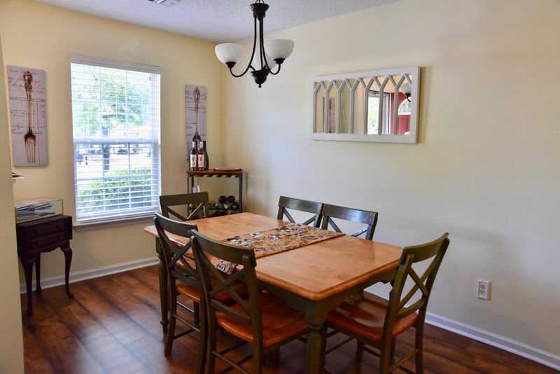 1525 Blaze Ln, Charleston, SC 29412