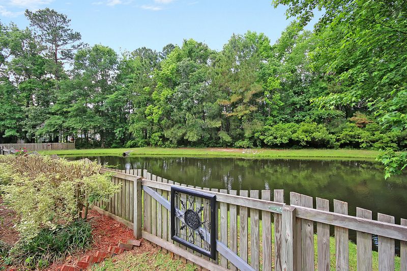 3320 Seaborn Dr, Mount Pleasant, SC 29466